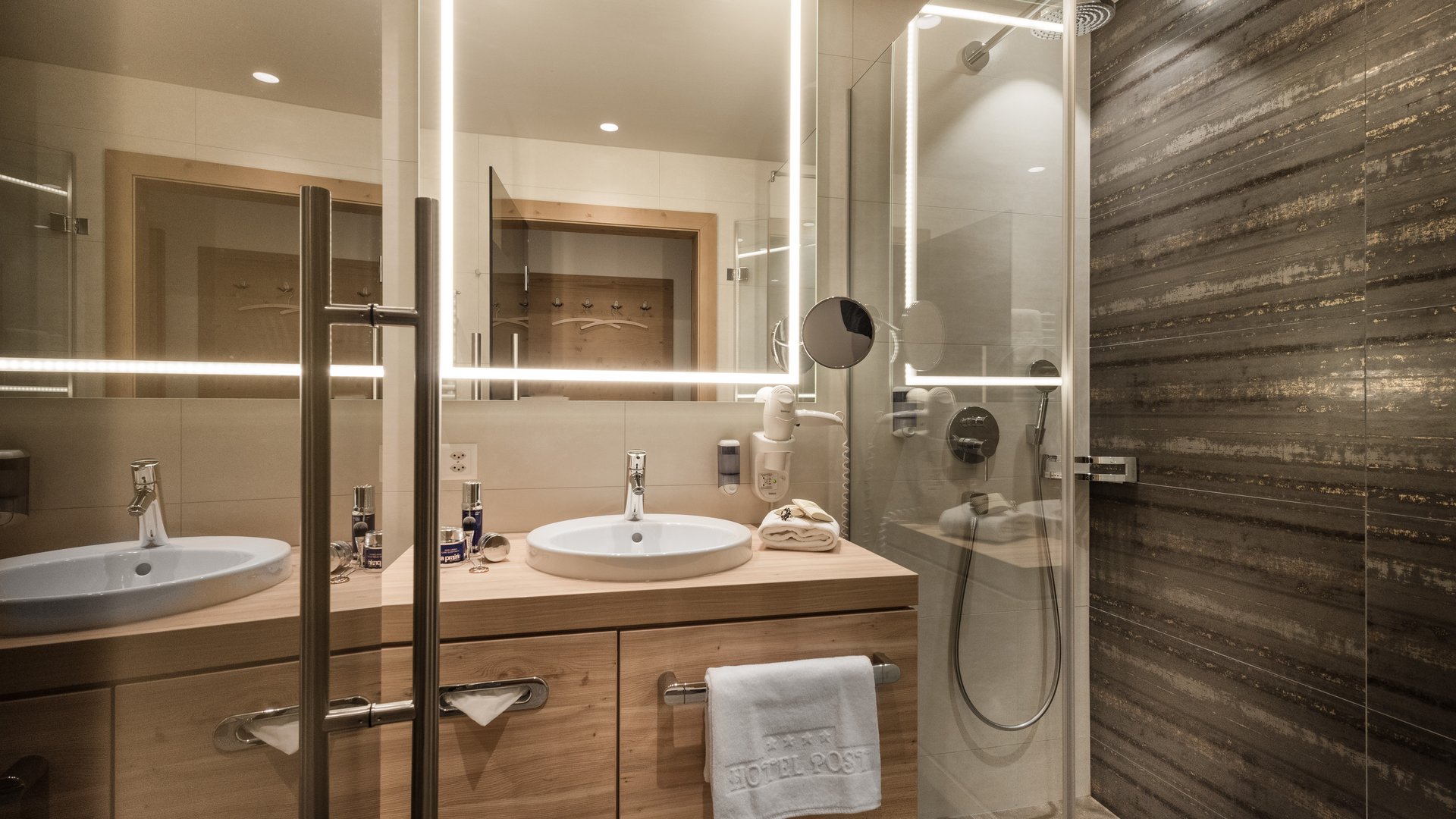 Ihr Hotel mit Familienzimmer in der Schweiz Ihr Hotel mit Familienzimmer in der Schweiz